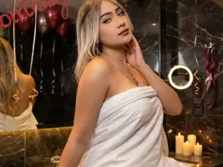 Xlovecam Adult Video Chat of VictoriiaGrey
