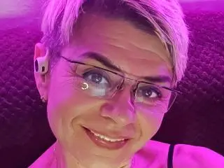 Xlovecam Live Sex of FentaziMelody