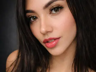 Xlovecam Adult Webcams of SofieWhite