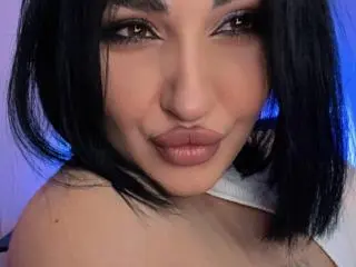 Xlovecam Free Live Porn of BoobZillaa