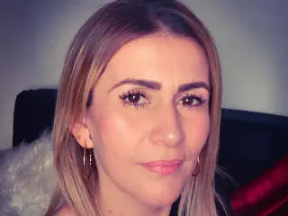 Xlovecam Sex Chat of CamilleMullerr
