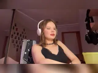 Xlovecam Private Sex Chat of CheliaFloerke