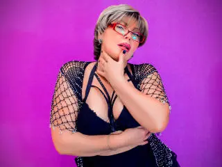 Xlovecam Adult Video Chat of LonelyMonika