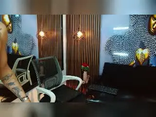 Xlovecam Live Sex Cam of SkinnyCuteAlyer