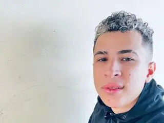 Xlovecam Nude Webcam of HollmanFronsh
