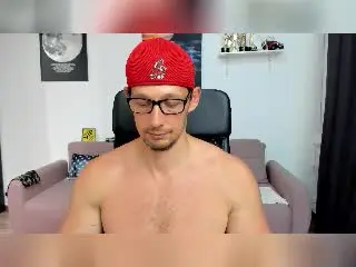 Xlovecam Adult Webcams of BrutusK