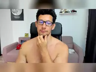 Xlovecam Live Sex of BrutusK