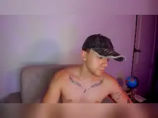 Xlovecam Best Webcam of JamesColtt