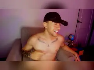 Xlovecam Sex Chat of JamesColtt