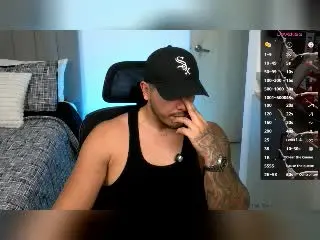 Xlovecam Best Webcam of OwenPierce