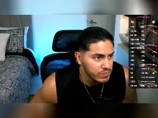 Xlovecam Watch Live Sex Cams of OwenPierce