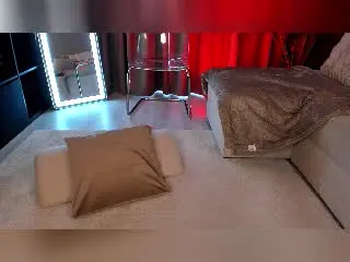 Xlovecam Free Live Porn of BrainyBelle