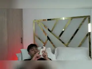 Xlovecam Live Sex Cam of DevinHunter