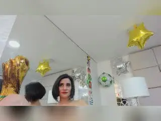 Xlovecam Sex Cam of MaraRoberttss