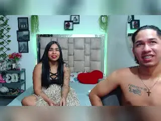 Xlovecam Adult Webcam of MollyXDamiam